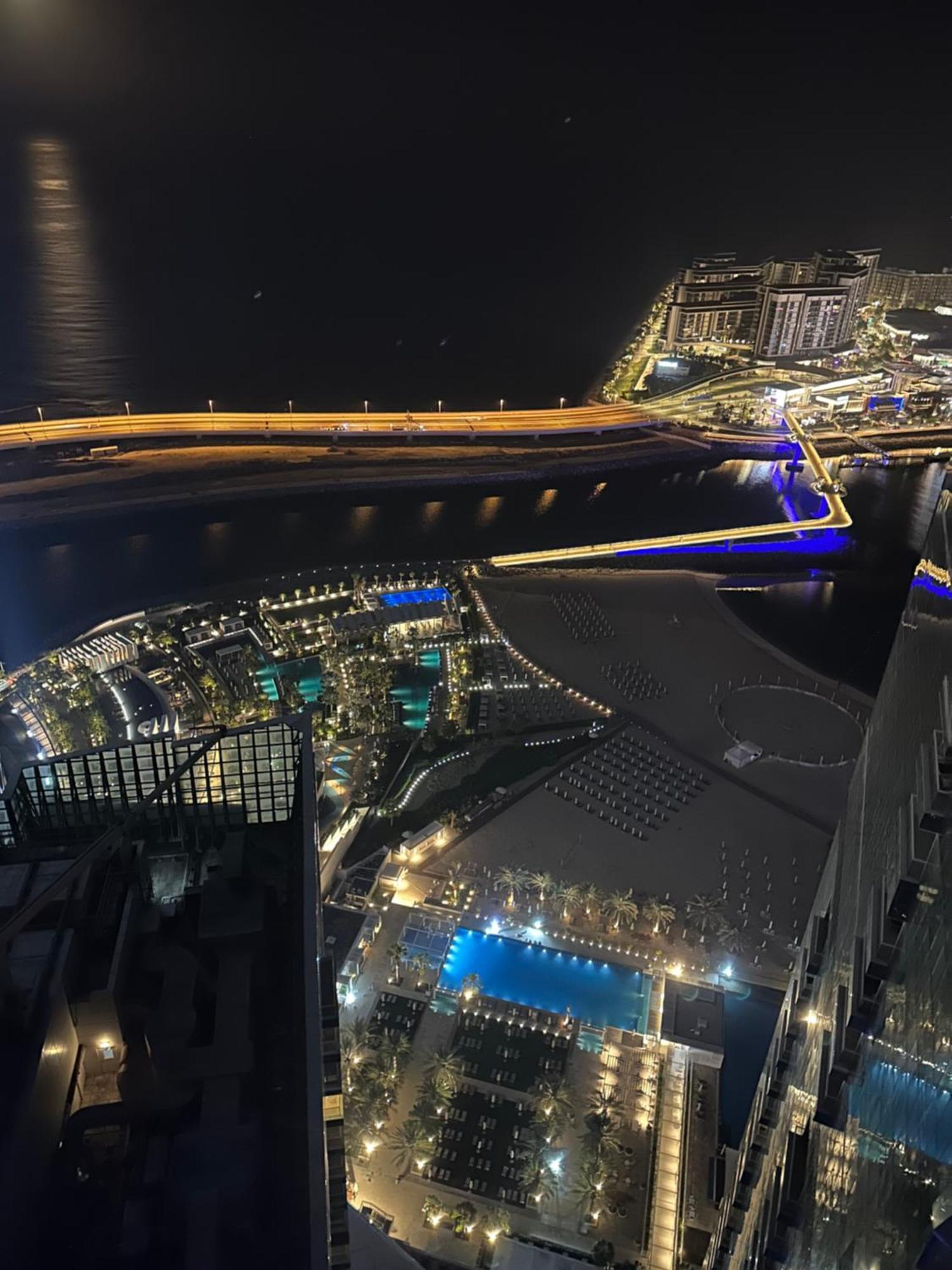 Stunning 5* 4Br-Oceanfront-Apartment Dubai Buitenkant foto