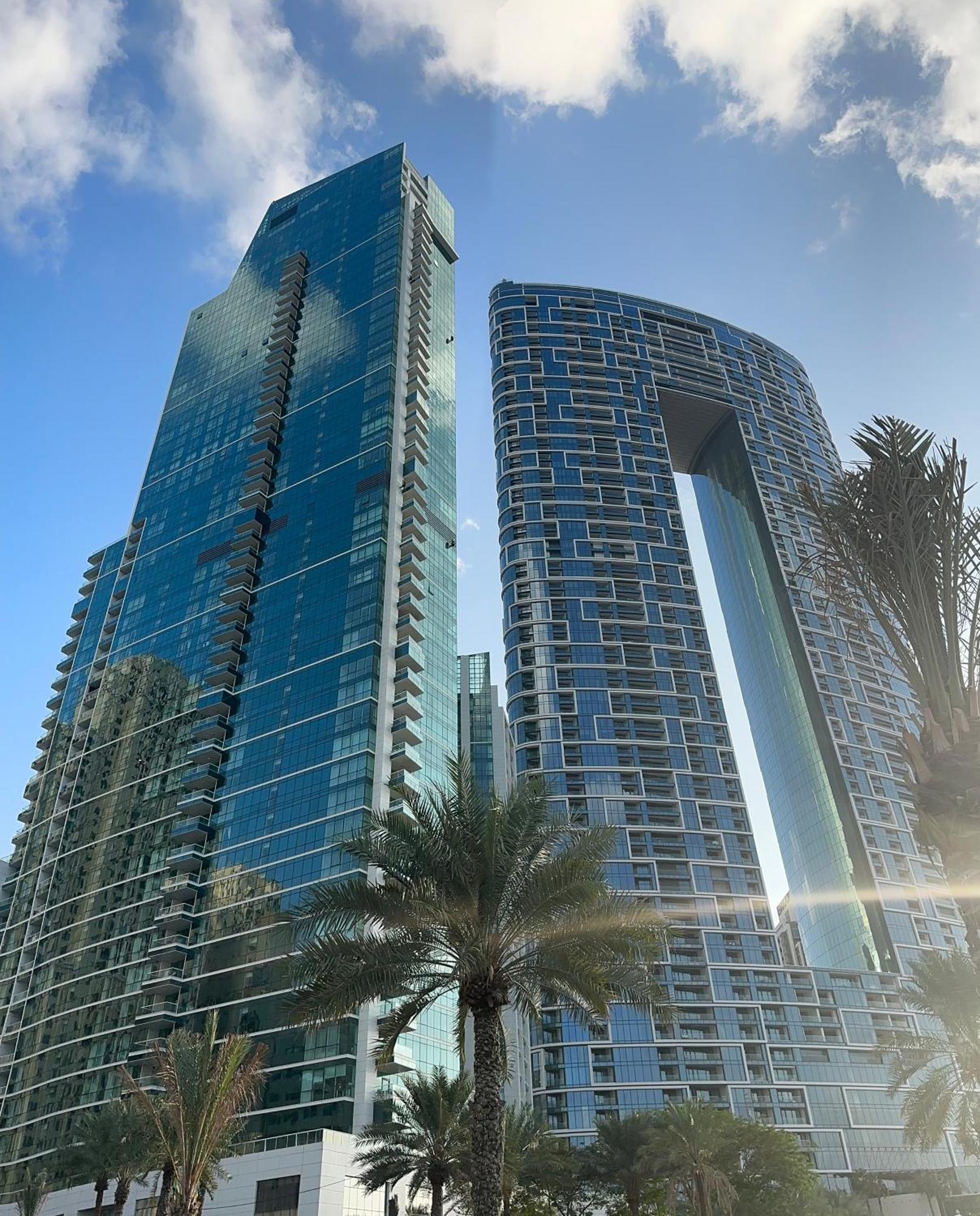 Stunning 5* 4Br-Oceanfront-Apartment Dubai Buitenkant foto