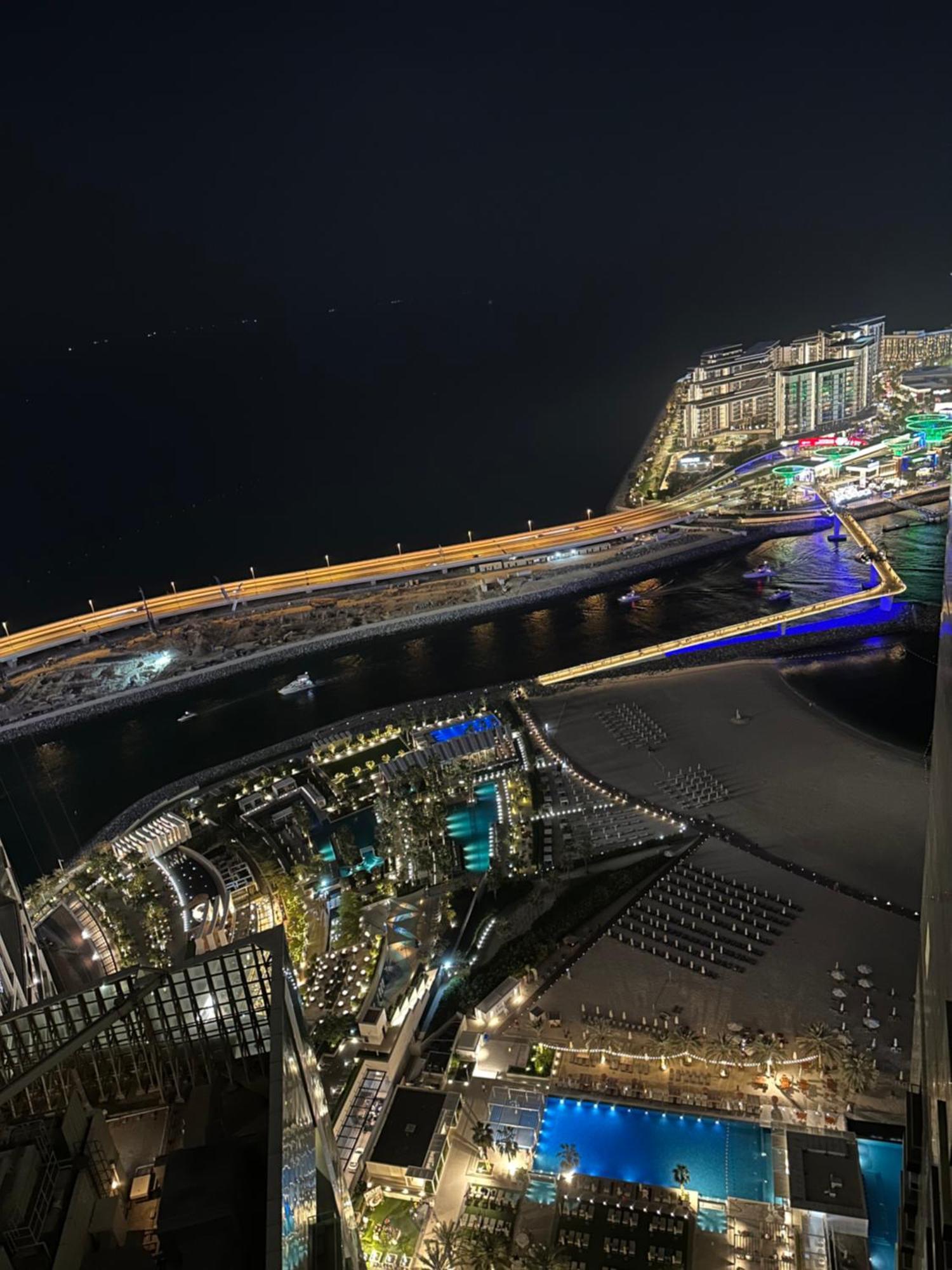 Stunning 5* 4Br-Oceanfront-Apartment Dubai Buitenkant foto