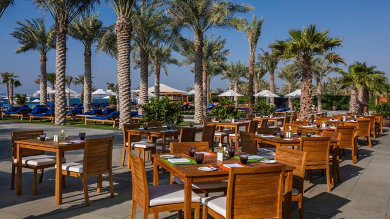Stunning 5* 4Br-Oceanfront-Apartment Dubai Buitenkant foto