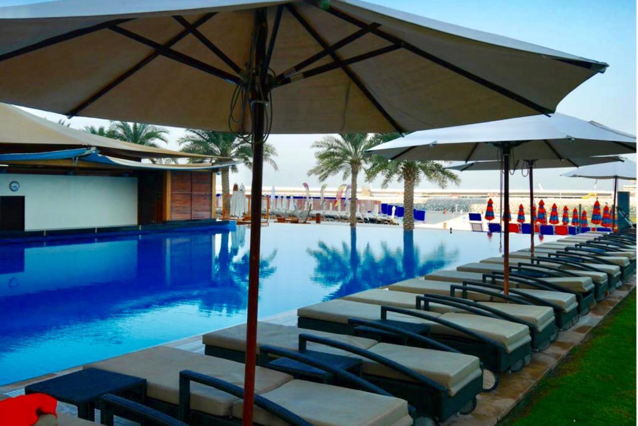 Stunning 5* 4Br-Oceanfront-Apartment Dubai Buitenkant foto