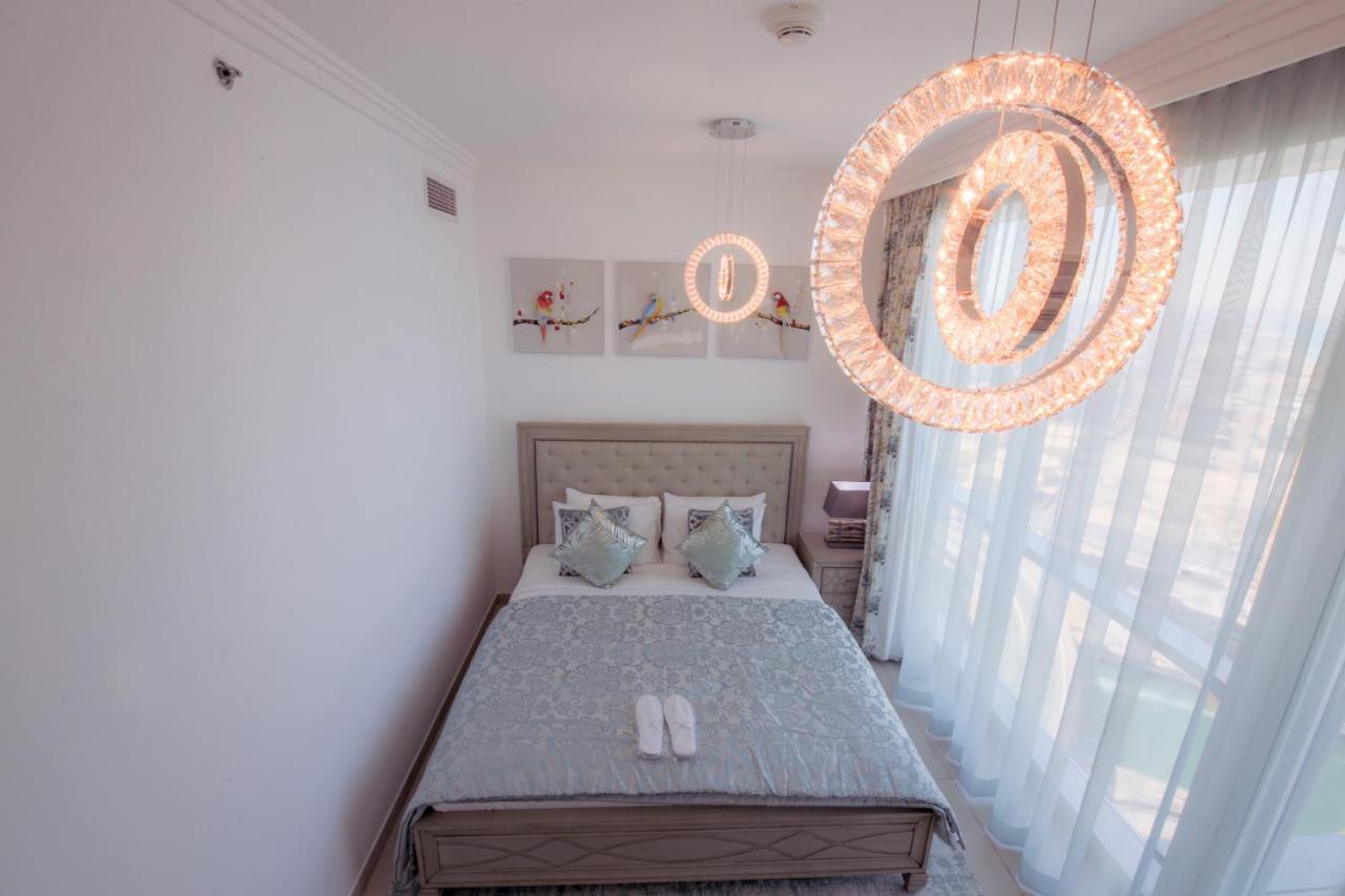 Stunning 5* 4Br-Oceanfront-Apartment Dubai Buitenkant foto